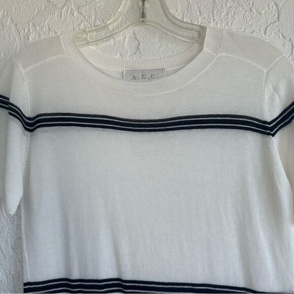 ALC Knit Blouse Top Women XS Stripe Preppy Beachy Resort Vacation Minimalist - Picture 2 of 8